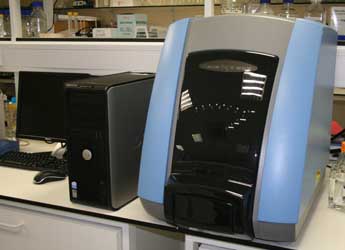 Photograph of equipment used in the Genome Technology laboratory