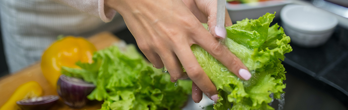 Washing your lettuce could help reduce intake of heavy metal compounds, especial