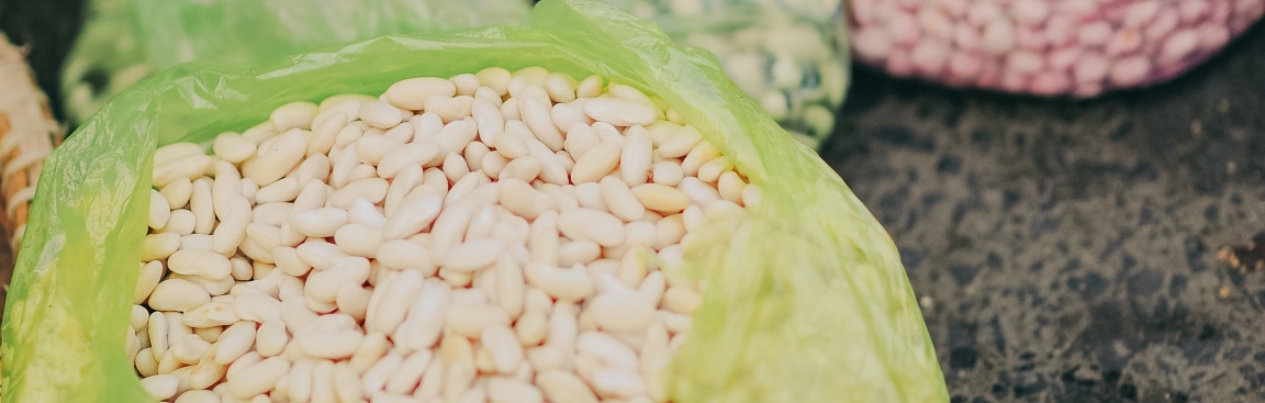 Beans can add to a climate-smart festive meal (Photo by Min An from Pexels)