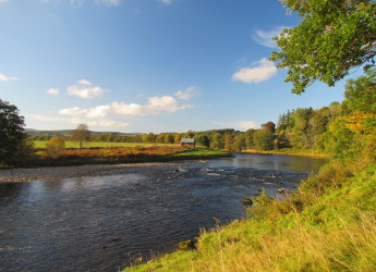 Image of the River Dee in summer